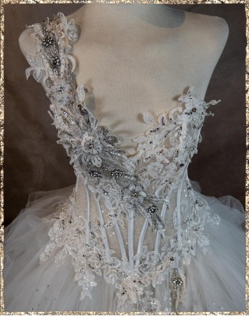 Brautkleid von Faragé Paris - Gr. 38